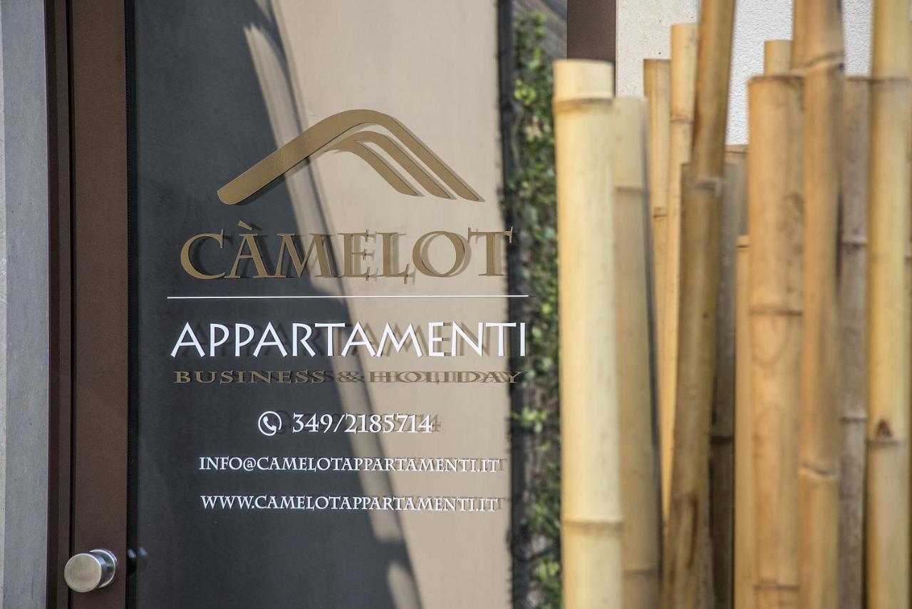 Camelot Appartamenti - Business E Holiday サン・マルティーノ・ブオン・アルベルゴ エクステリア 写真